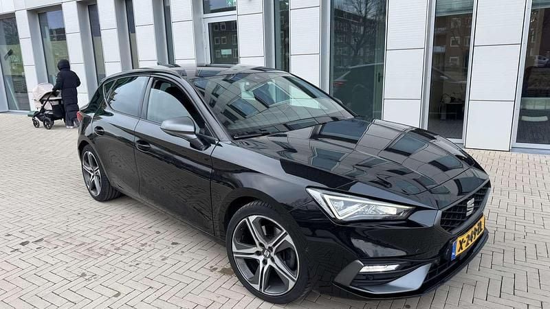 Occasion Seat Leon FR 150 PK (110 kW) 2021 Zwart Stationwagen