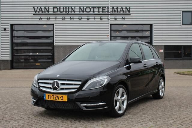 Zwart Gebruikt 2012 Mercedes B180 Ambition MPV | € 14.950 (Iets duurder) - Afbeelding 1/4