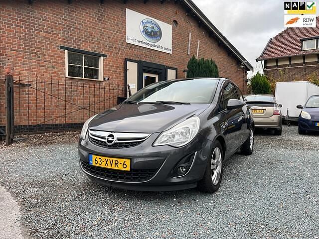 Grijs Gebruikt 2012 Opel Corsa Edition Hatchback | € 2.650 (Goede deal) - Afbeelding 1/4