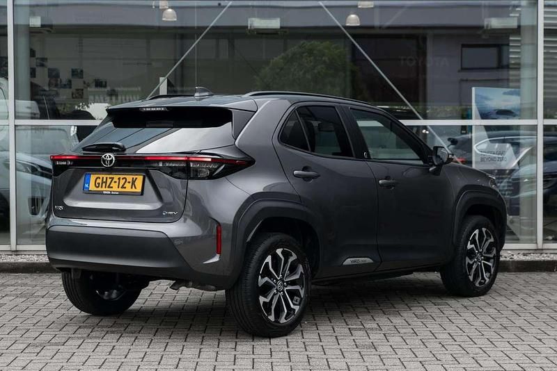 Occasion Toyota Yaris Cross Executive 131 PK (96 kW) 2024 Grijs SUV