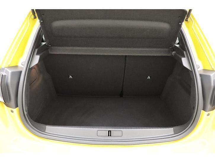 Occasion Peugeot 208 Allure 101 PK (74 kW) 2020 Geel Hatchback
