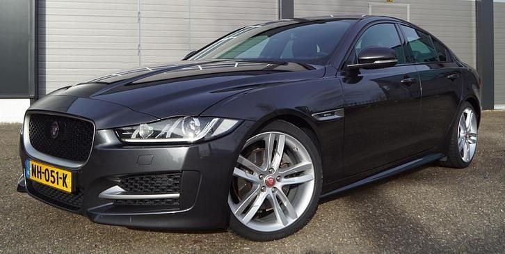 Occasion 2017 Jaguar XE Sedan | € 10.750 (Eerlijke prijs) - Afbeelding 1/4
