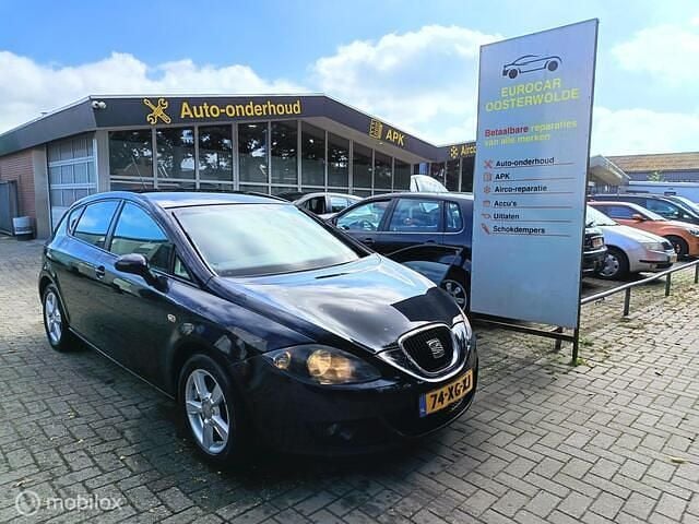Zwart Gebruikt 2007 Seat Leon Hatchback | € 1.999 (Eerlijke prijs) - Afbeelding 1/4