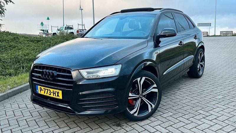 Zwart Gebruikt 2016 Audi Q3 SUV | € 17.995 - Afbeelding 1/4