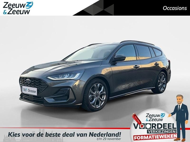 Grijs Gebruikt 2023 Ford Focus ST-Line Stationwagen | € 23.940 (Eerlijke prijs) - Afbeelding 1/4