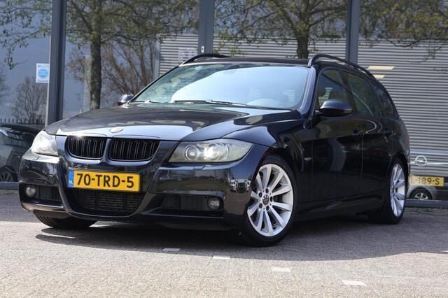 Zwart Gebruikt 2007 BMW 330 M Sport Stationwagen | € 3.995 (Eerlijke prijs) - Afbeelding 1/4