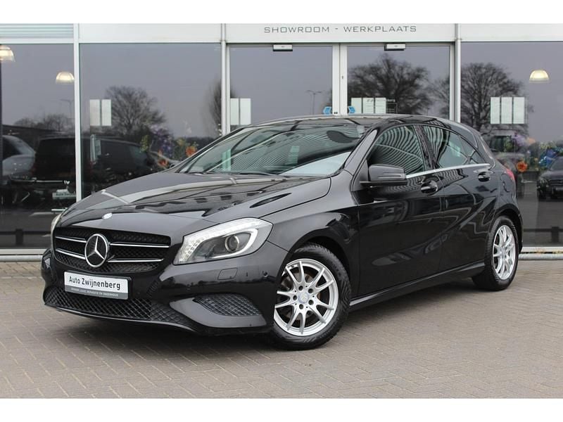 Zwart Gebruikt 2014 Mercedes A180 Edition Hatchback | € 8.900 (Eerlijke prijs) - Afbeelding 1/4