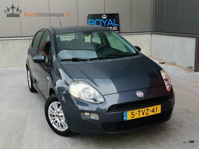 Occasion Fiat Punto Evo Young 101 PK (74 kW) 2014 Grijs Hatchback