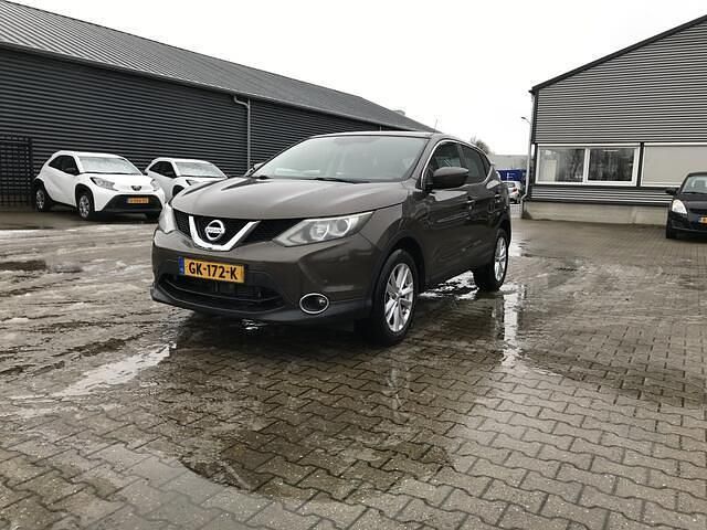 Occasion Nissan Qashqai Acenta 116 PK (85 kW) 2015 Bruin (metallic) SUV