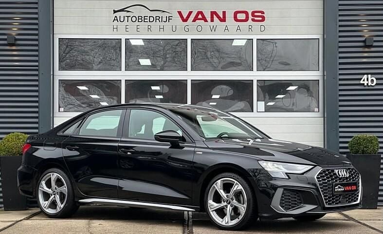 Occasion Audi A3 150 PK (110 kW) 2021 Zwart (metallic) Sedan