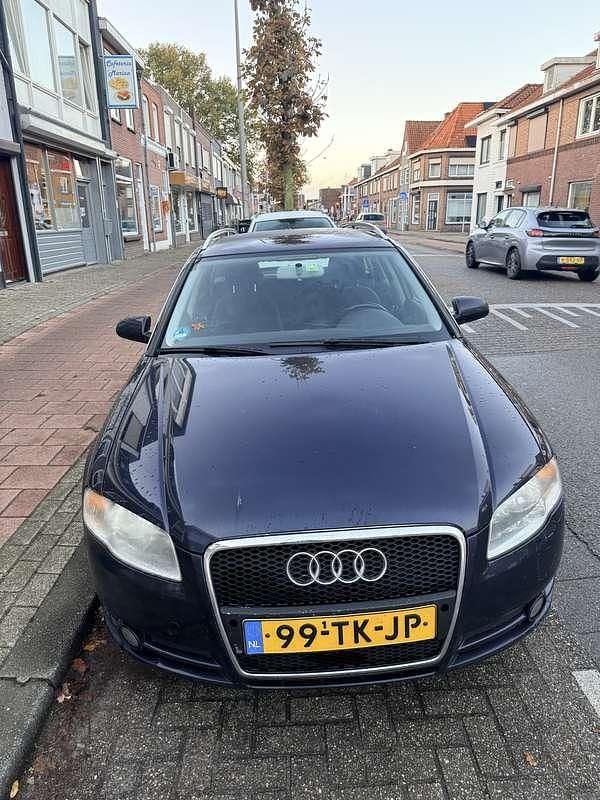 Blauw Gebruikt 2006 Audi A4 Business Stationwagen | € 950 (Eerlijke prijs) - Afbeelding 1/4