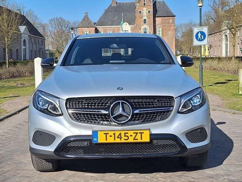 Zilver Gebruikt 2017 Mercedes GLC350 Business Coupé | € 34.950 (Eerlijke prijs) - Afbeelding 1/4