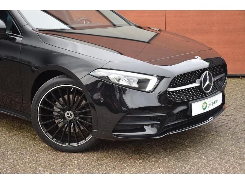 Occasion Mercedes A250 AMG line 218 PK (160 kW) 2022 Zwart Hatchback