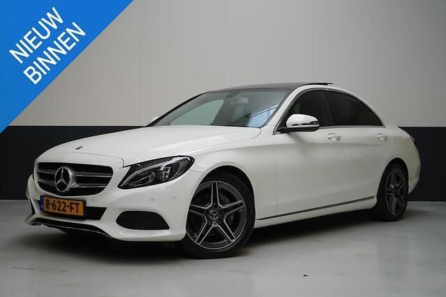 Wit Occasion 2018 Mercedes C250 Premium Plus Sedan | € 22.895 (Goede deal) - Afbeelding 1/4