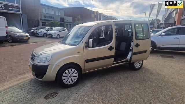 Occasion Fiat Doblò Dynamic 78 PK (57 kW) 2010 Beige MPV