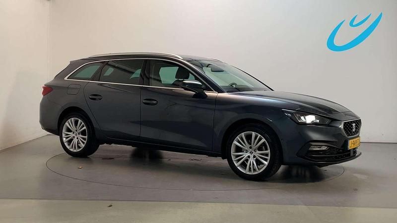 Grijs Gebruikt 2020 Seat Leon Style Stationwagen | € 17.450 (Eerlijke prijs) - Afbeelding 1/3