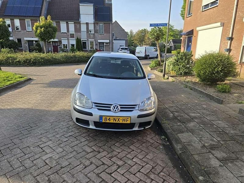 Grijs Gebruikt 2004 VW Golf IV Sportline Hatchback | € 1.099 (Eerlijke prijs) - Afbeelding 1/4