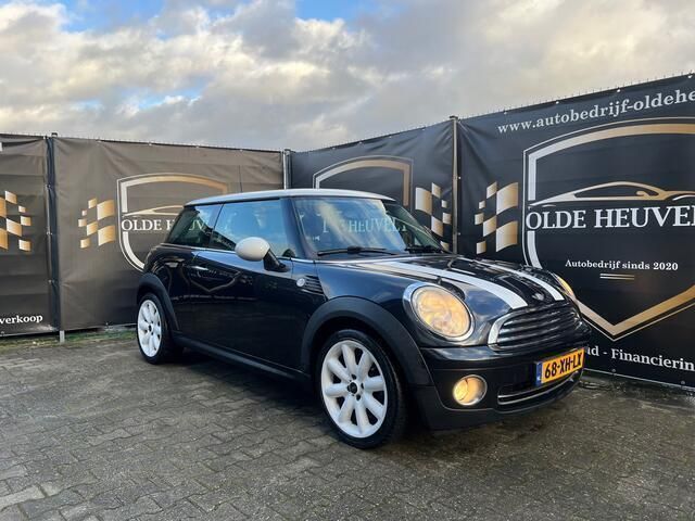 Zwart Gebruikt 2007 Mini Cooper Hatchback | € 4.450 - Afbeelding 1/4