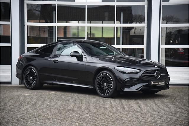 Zwart Occasion 2024 Mercedes CLE300 AMG line Coupé | € 68.875 - Afbeelding 1/4