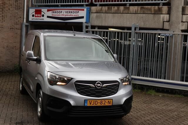 Grijs Gebruikt 2021 Opel Combo Edition MPV | € 10.938 (Goede deal) - Afbeelding 1/4