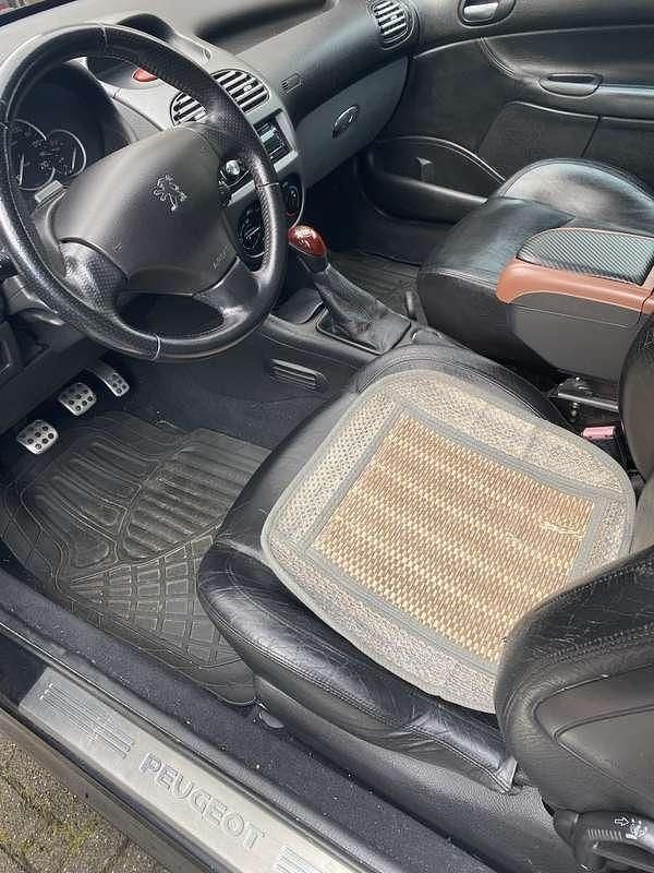 Occasion Peugeot 206 109 PK (80 kW) 2004 Zwart Cabriolet