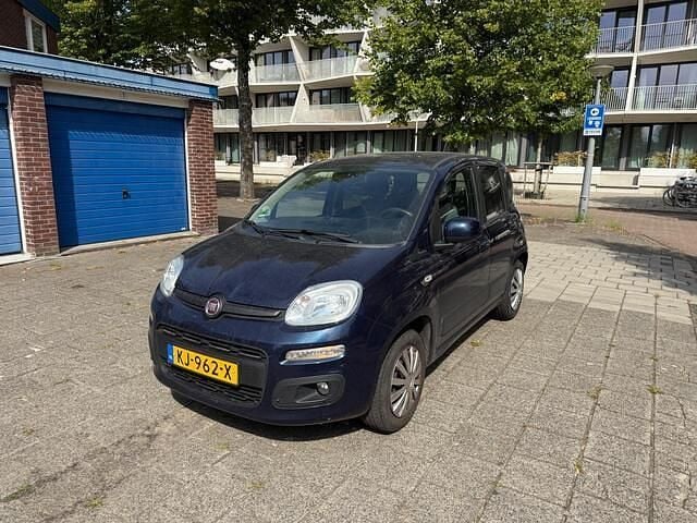 Blauw Gebruikt 2016 Fiat Panda Lounge Hatchback | € 4.700 (Super prijs) - Afbeelding 1/4