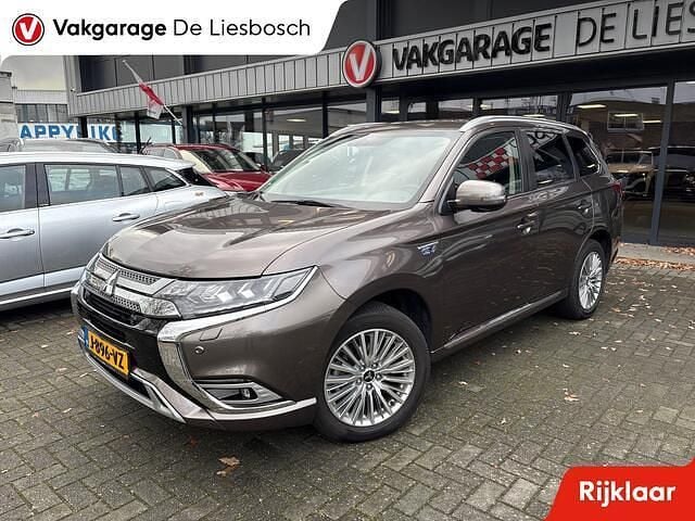 Bruin Gebruikt 2020 Mitsubishi Outlander Intense SUV | € 17.750 (Goede deal) - Afbeelding 1/4