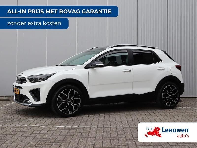 Wit Gebruikt 2021 Kia Stonic SUV | € 18.995 (Iets duurder) - Afbeelding 1/3