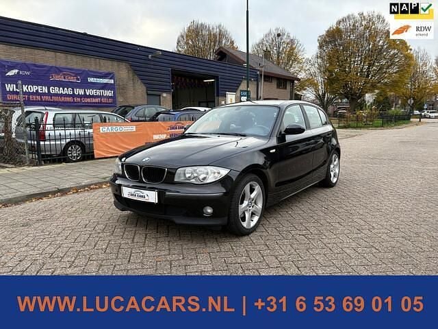 Zwart Gebruikt 2007 BMW 116 Sport Line Hatchback | € 2.495 (Super prijs) - Afbeelding 1/4