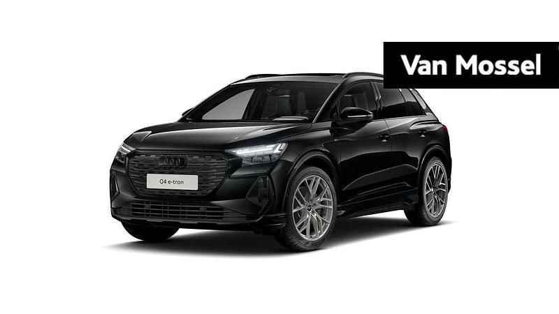 Zwart Gebruikt 2025 Audi Q4 e-tron S-Line SUV | € 65.900 - Afbeelding 1/3