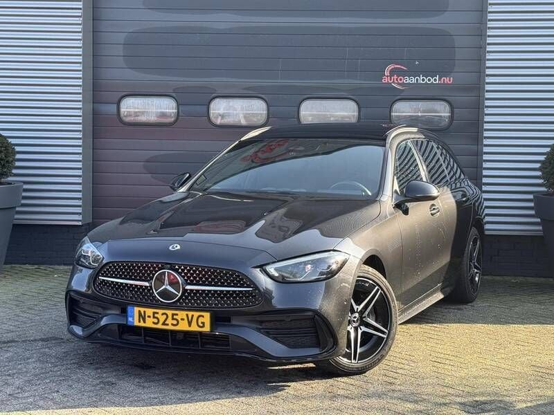Grijs Gebruikt 2022 Mercedes C300 AMG line Stationwagen | € 29.490 (Goede deal) - Afbeelding 1/4