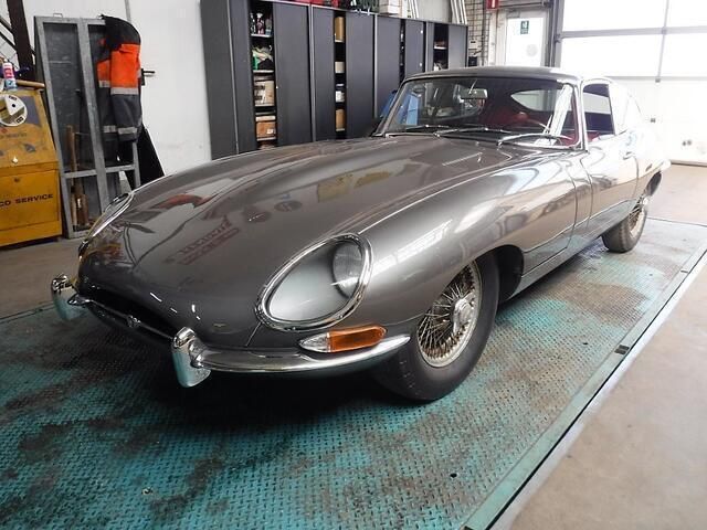 Overige Gebruikt 1962 Jaguar E-Type | € 162.500 - Afbeelding 1/4