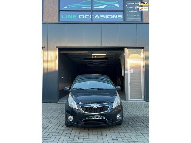 Zwart Gebruikt 2012 Chevrolet Spark Hatchback | € 3.749 (Iets duurder) - Afbeelding 1/4