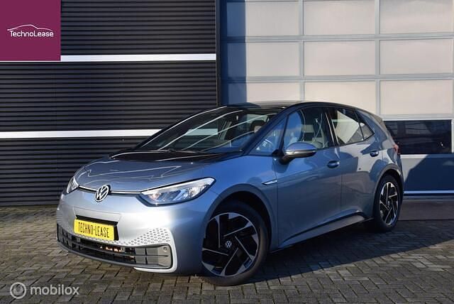 Blauw Occasion 2020 VW ID.3 Life Hatchback | € 14.850 (Goede deal) - Afbeelding 1/4