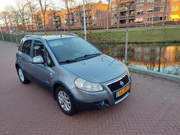 Gebruikt 2009 Fiat Sedici SUV | € 2.999 (Super prijs) - Afbeelding 1/4