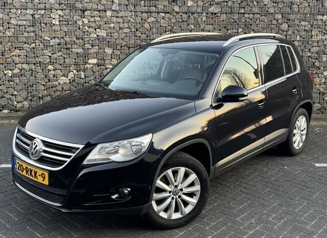 Zwart Gebruikt 2011 VW Tiguan Sport SUV | € 7.495 (Eerlijke prijs) - Afbeelding 1/4