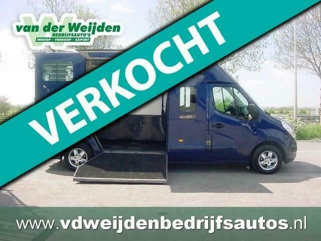 Blauw Gebruikt 2014 Renault Master Van | € 38.500 - Afbeelding 1/4