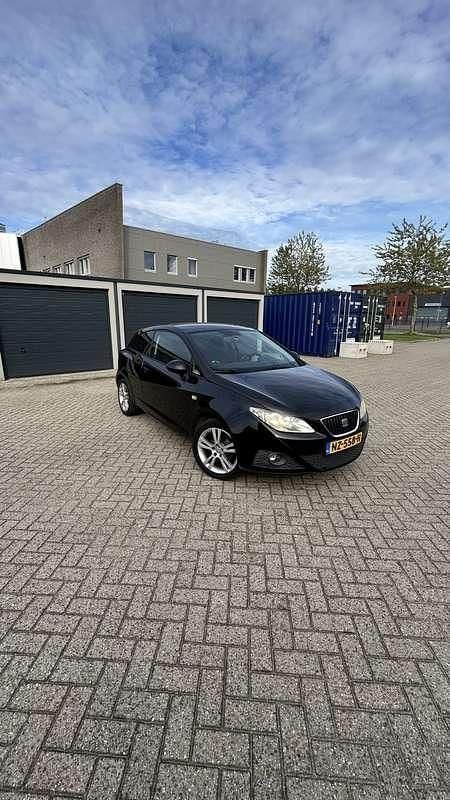 Gebruikt 2009 Seat Ibiza Sport Sedan | € 2.999 (Eerlijke prijs) - Afbeelding 1/4