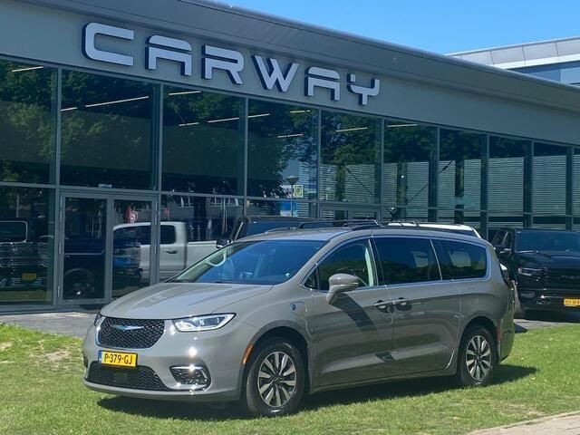 Grijs Gebruikt 2022 Chrysler Pacifica Touring SUV | € 64.999 - Afbeelding 1/4