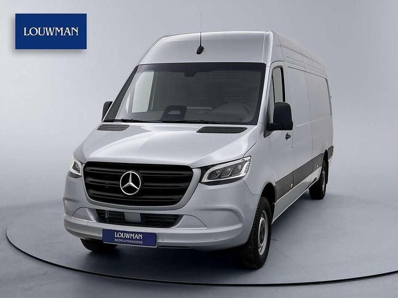 Zwart Gebruikt 2024 Mercedes Sprinter Van | € 53.745 - Afbeelding 1/3