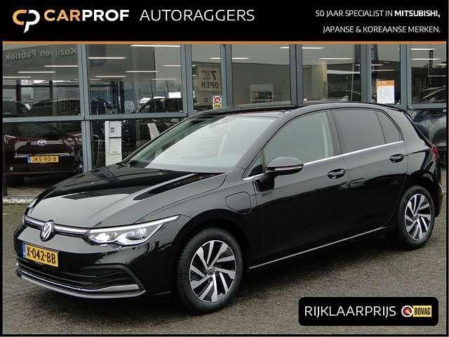 Occasion VW Golf VII Style 150 PK (110 kW) 2021 Zwart (metallic) Hatchback
