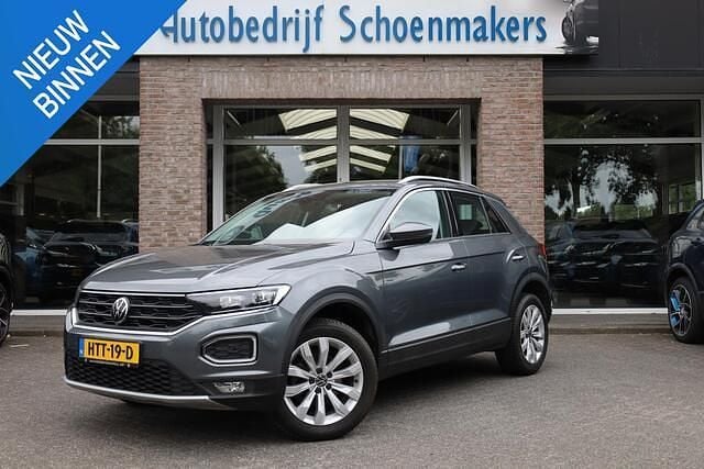 Grijs Gebruikt 2021 VW T-Roc SUV | € 19.995 (Super prijs) - Afbeelding 1/4