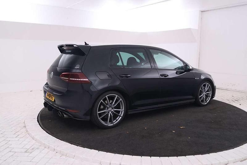Occasion VW Golf VII R 301 PK (221 kW) 2014 Zwart (metallic) Hatchback