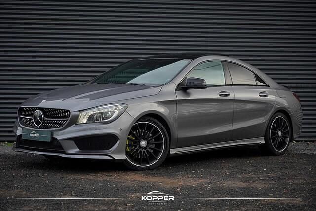 Grijs Occasion 2014 Mercedes CLA250 Prestige Sedan | € 19.750 (Eerlijke prijs) - Afbeelding 1/4