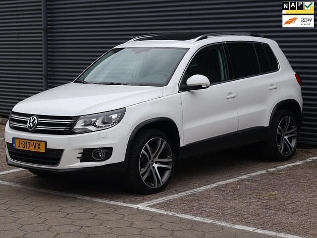 Wit Gebruikt 2012 VW Tiguan Sport SUV | € 12.989 (Eerlijke prijs) - Afbeelding 1/4