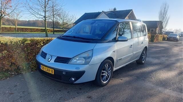 Grijs (metallic) Gebruikt 2005 Renault Espace Expression MPV | € 995 - Afbeelding 1/4