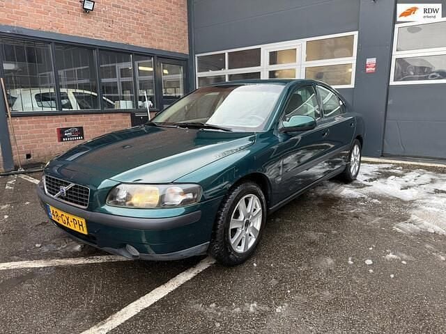 Groen Occasion 2001 Volvo S60 Sedan | € 1.350 (Goede deal) - Afbeelding 1/4