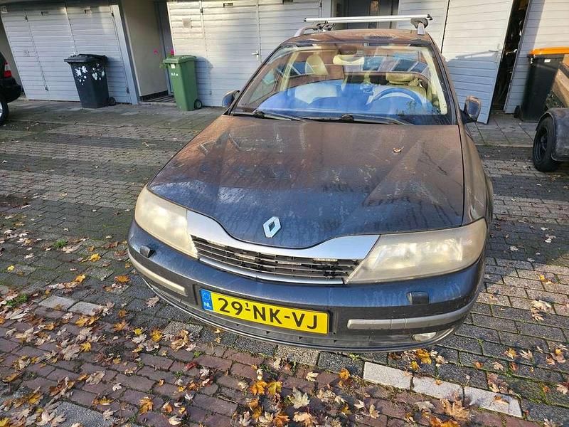 Grijs Gebruikt 2003 Renault Laguna II Stationwagen | € 1.250 (Eerlijke prijs) - Afbeelding 1/4