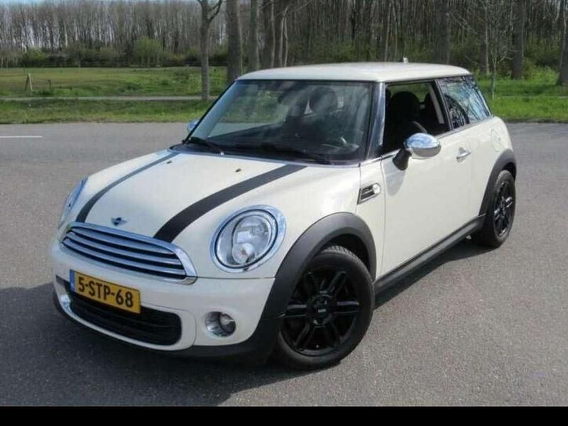 Wit Gebruikt 2013 Mini Cooper Hatchback | € 7.950 (Super prijs) - Afbeelding 1/4