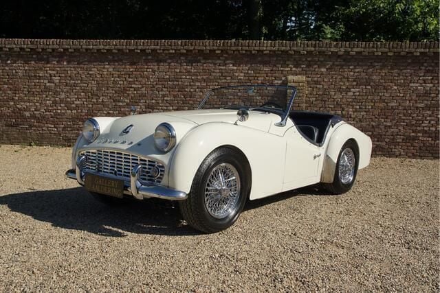 Wit Gebruikt 1957 Triumph TR3 | € 39.950 - Afbeelding 1/4